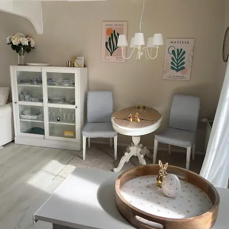 Hébergement de vacances Romantisches Grachtenhaus Mit Garten & Wasserzugang Friedrichstadt
